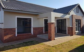 3 Bedroom Cluster in Meyersdal Nature Estate