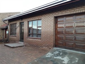 2 Bed House in Ratanda