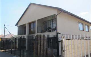 495 m² Commercial space in Forest Hill