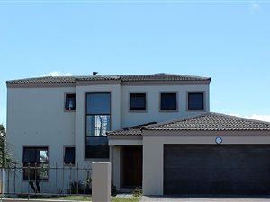 3 Bed Townhouse in Country Club