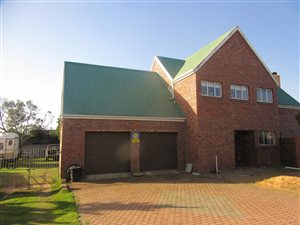 5 Bed House in Reebok