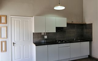 Studio Apartment in Kensington