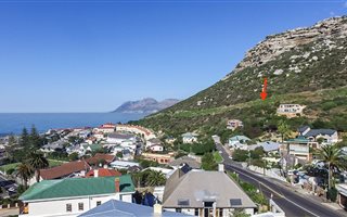 371 m² Land available in Kalk Bay
