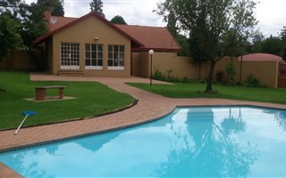 2 Bedroom Flat in North Riding