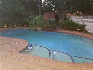 4 Bed House in Sterpark