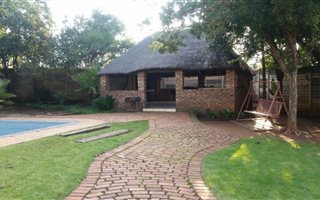 3 Bedroom House in Hennopspark