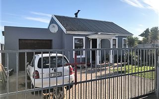 2 Bedroom House in Protea Village