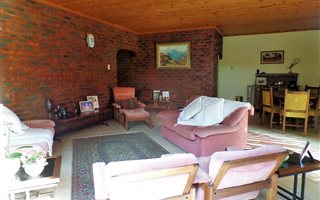 4 Bedroom House in Amanzimtoti