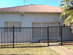 3 Bedroom House in Daspoort