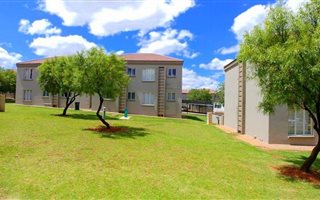 2 Bedroom Apartment in Ruimsig