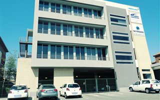 253 m² Commercial space in Midridge Park