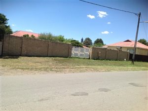 1200 m² Land available in Ladybrand