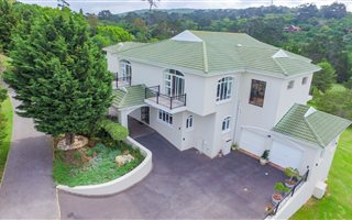 7 Bedroom House in Theescombe