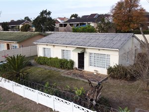 3 Bed House in Morningside