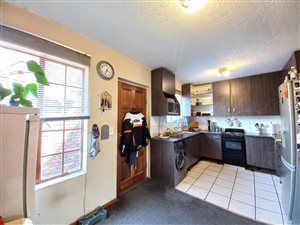 2 Bed Townhouse in Hennopspark