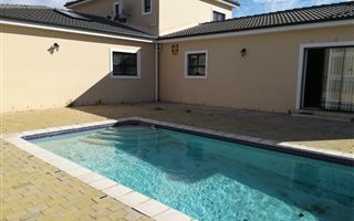 4 Bedroom House in Rouxville