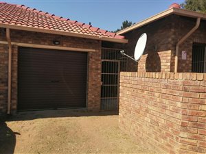 2 Bed Townhouse in Rensburg