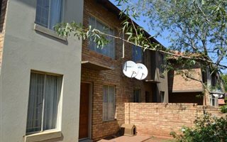 3 Bedroom Duplex in Oukraal Estate