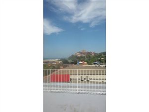 89 m² Office Space in Amanzimtoti