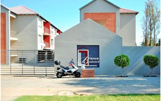 Bachelor apartment in Rietfontein