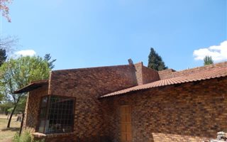 2 Bedroom House in Walkers Fruit Farms