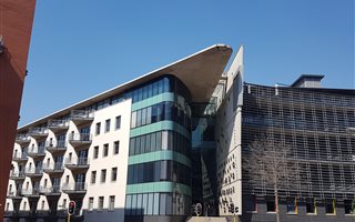 176 m² Commercial space in Melrose Arch