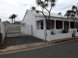 140 m² Commercial space in Windermere