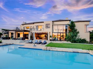4 Bed House in Kyalami AH
