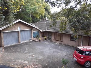 4 Bed House in Cowies Hill