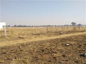 992 m² Land available in Noldick