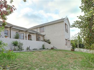 5 Bed House in Sonstraal