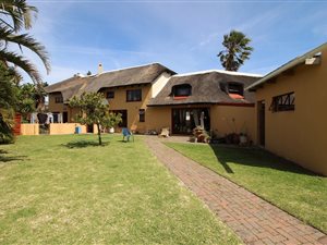 4 Bed House in Kwelera