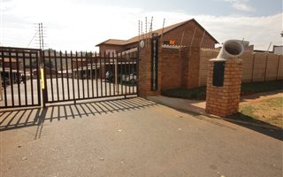 2 Bedroom Apartment in Wentworth Park