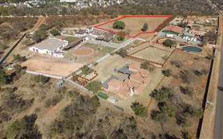 1 ha Land available in Kameeldrift East