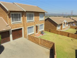 3 Bed Townhouse in Greenstone Hill