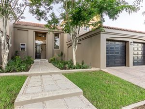 4 Bed House in Dainfern Valley