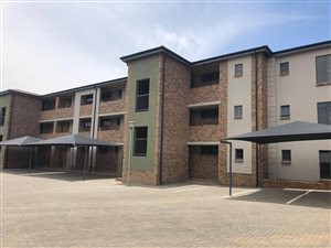 2 Bed Apartment in Rooihuiskraal