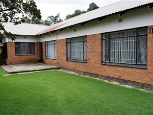 8 Bed House in Cason