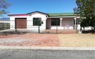 3 Bedroom House in Somerset Park