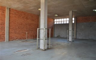 400 m² Industrial space in New Germany