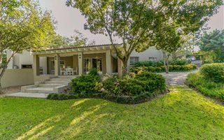 4 Bedroom House in Lanseria and surrounds