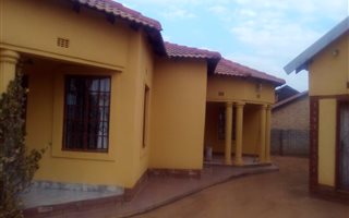 3 Bedroom House in Evaton