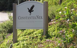 1244 m² Land available in Constantia