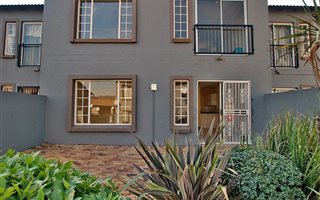 2 Bedroom Apartment in Wilgeheuwel