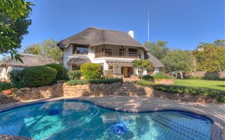 5 Bedroom House in Bryanston West