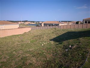 437 m² Land available in Gonubie