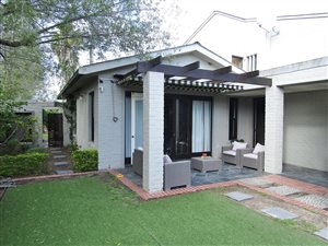 6 Bed House in Die Boord