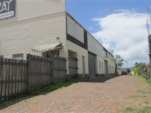 355 m² Industrial space in Knysna Central
