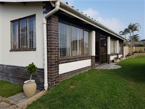 3 Bed House in Park Rynie