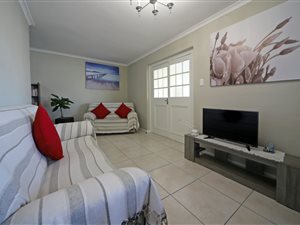 1 Bed Apartment in Wynberg